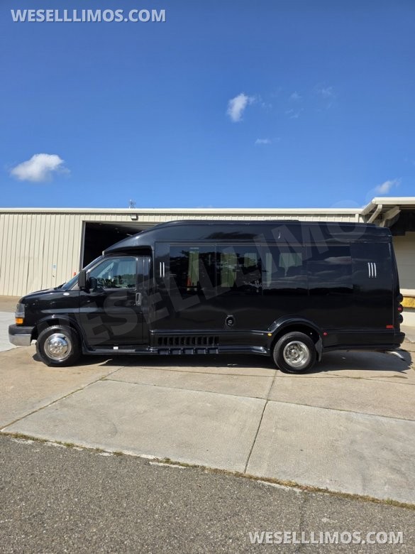2013 Turtle Top Chevrolet 3500 Executive Shuttle