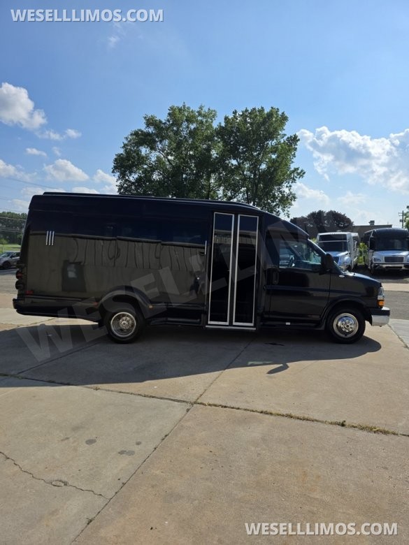 2013 Turtle Top Chevrolet 3500 Executive Shuttle
