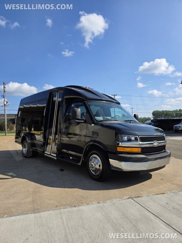 2013 Turtle Top Chevrolet 3500 Executive Shuttle