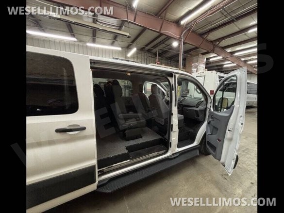 2019 Ford Transit Executive 8 Passenger Van Sprinter