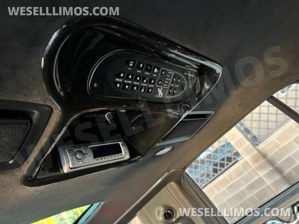 2004 Krystal Cadillac Limousine