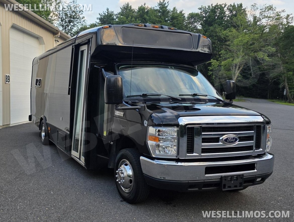 Photo of Shuttle Bus for sale: 2015 Ford E-450 289" by Champion