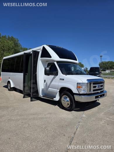 2019 Ford E450 Limo Bus 24 passenger