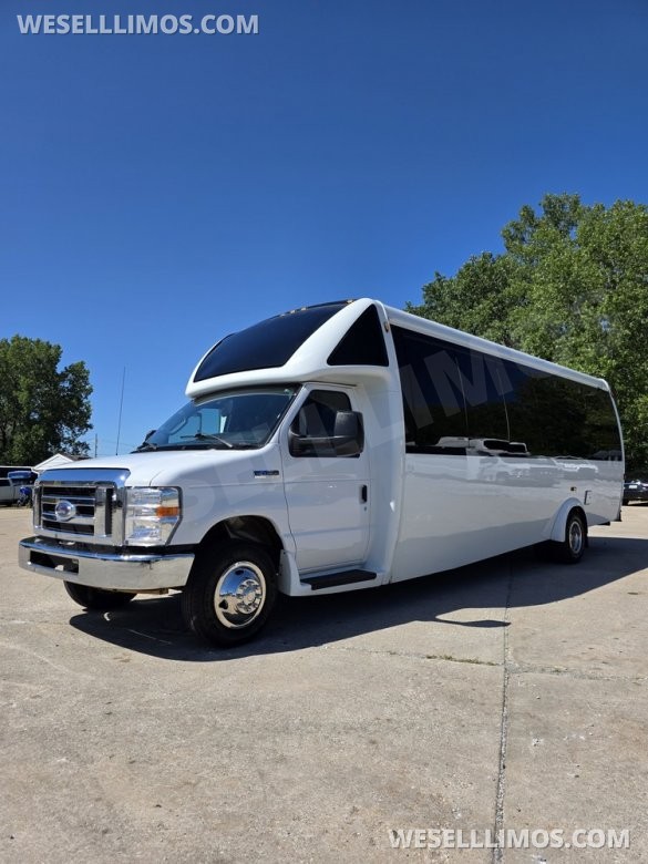2019 Ford E450 Limo Bus 24 passenger