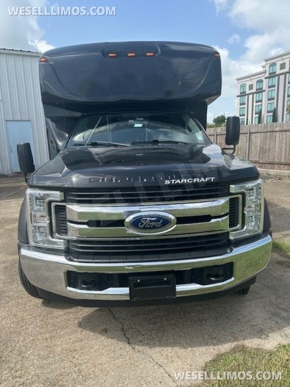 2018 Starcraft / Battisti Ford F550 Limo Bus