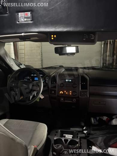 2018 Starcraft / Battisti Ford F550 Limo Bus
