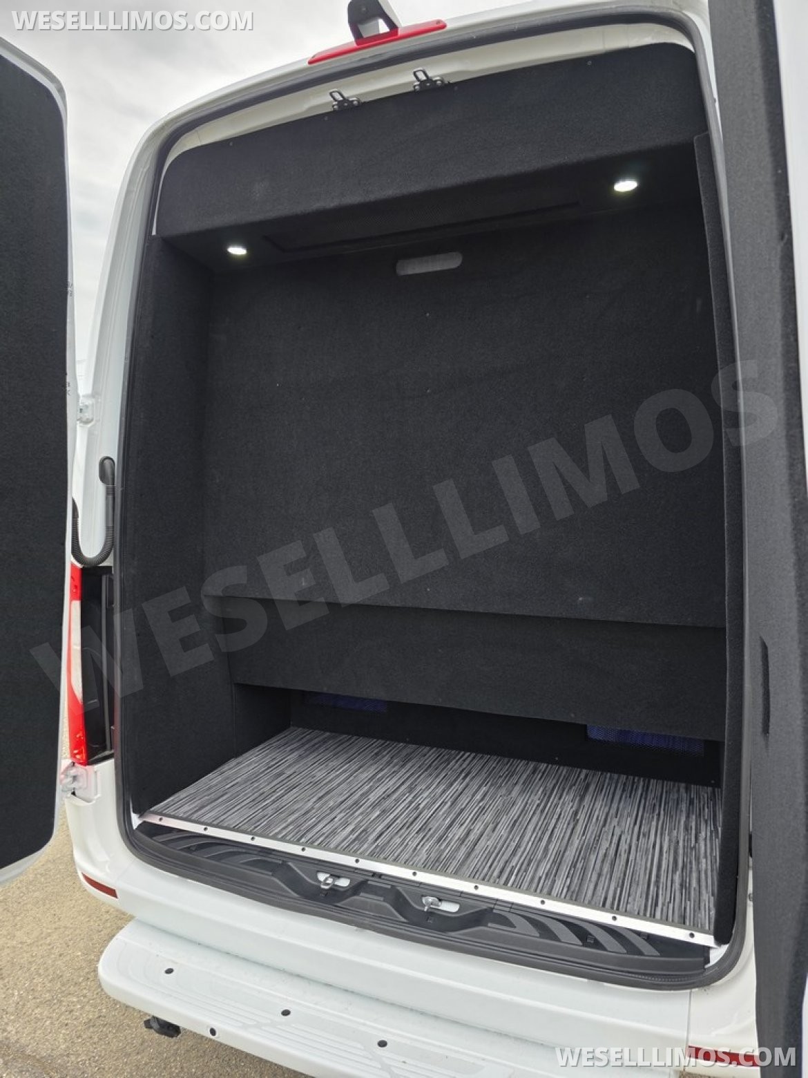 Photo of Sprinter for sale: 2024 Mercedes-Benz Limo Sprinter 14 PAX by Global Motor Coach