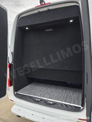 Brand New 14 Passenger Limo Sprinter