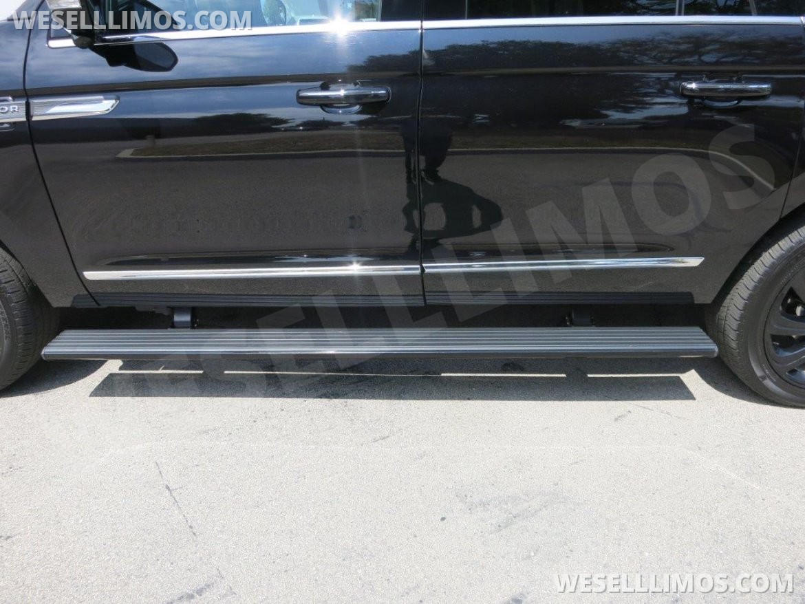 Photo of SUV for sale: 2024 Lincoln Navigator L Reserve by Lincoln