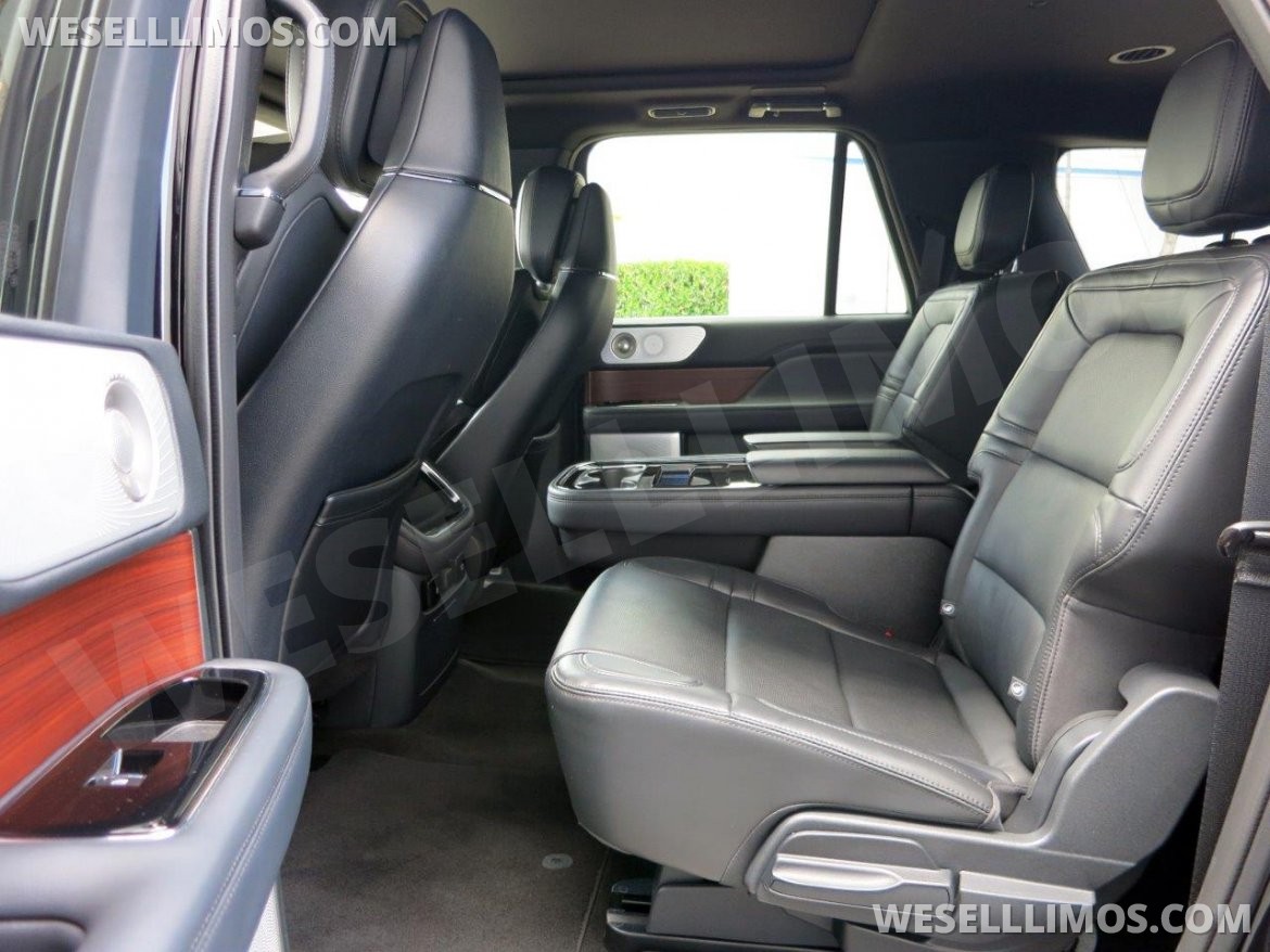 Photo of SUV for sale: 2024 Lincoln Navigator L Reserve by Lincoln