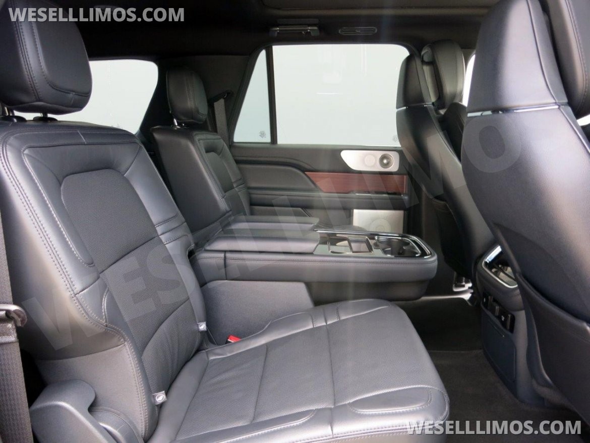 Photo of SUV for sale: 2024 Lincoln Navigator L Reserve by Lincoln