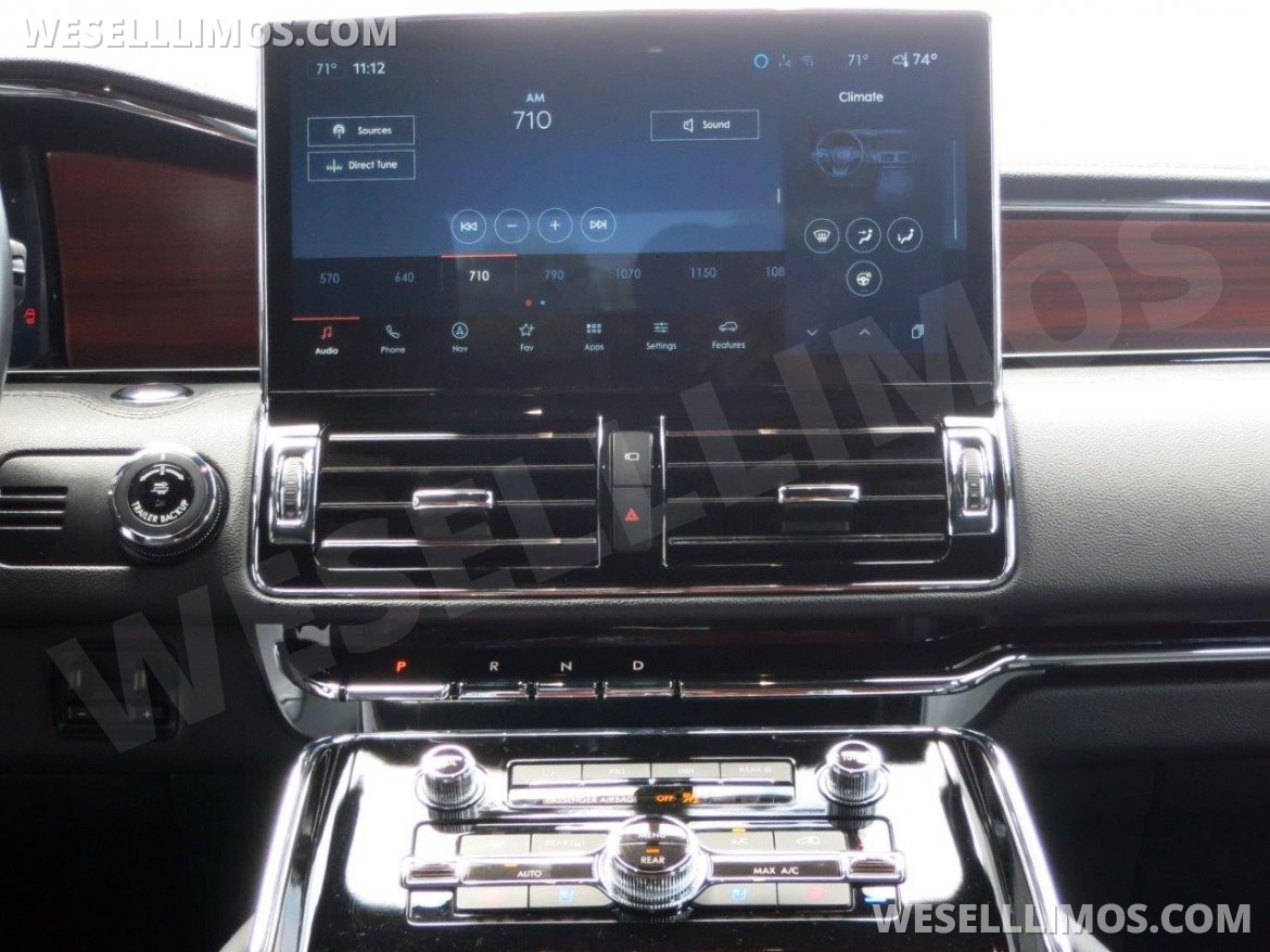 Photo of SUV for sale: 2024 Lincoln Navigator L Reserve by Lincoln