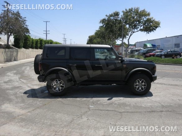 2023 Ford Bronco 4x4 Badlands SUV