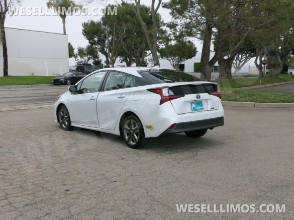 2022 Toyota Prius XLE Hybrid Sedan