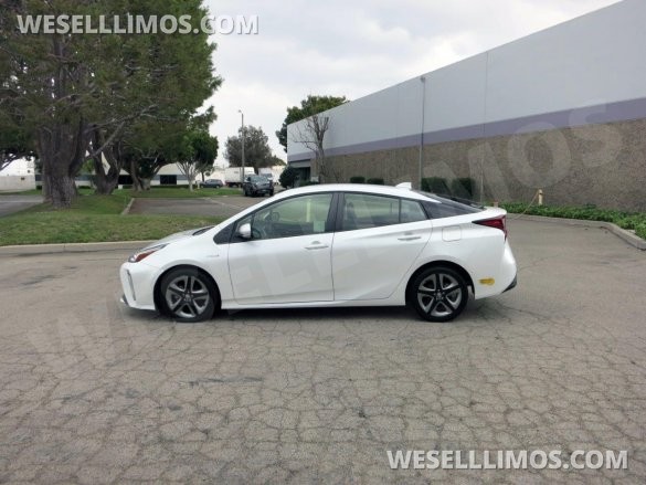 2022 Toyota Prius XLE Hybrid Sedan