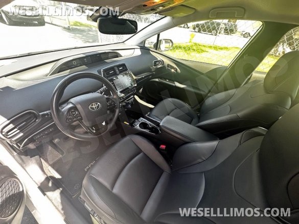 2022 Toyota Prius XLE Hybrid Sedan