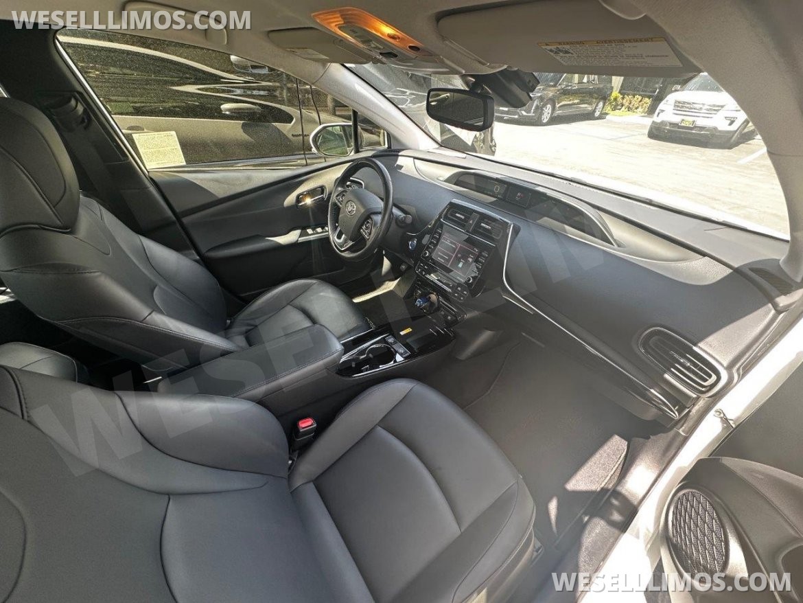 Photo of Sedan for sale: 2022 Toyota Prius XLE Hybrid by Toyota