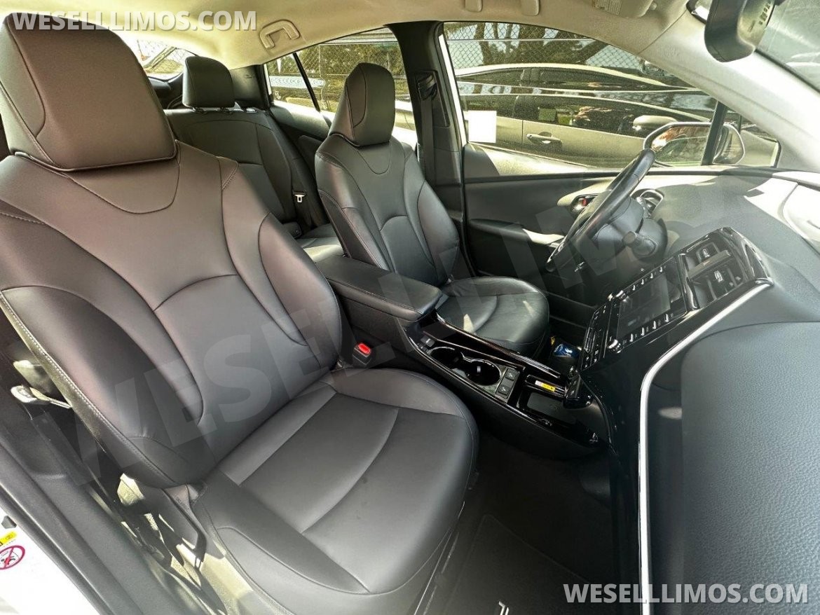 Photo of Sedan for sale: 2022 Toyota Prius XLE Hybrid by Toyota