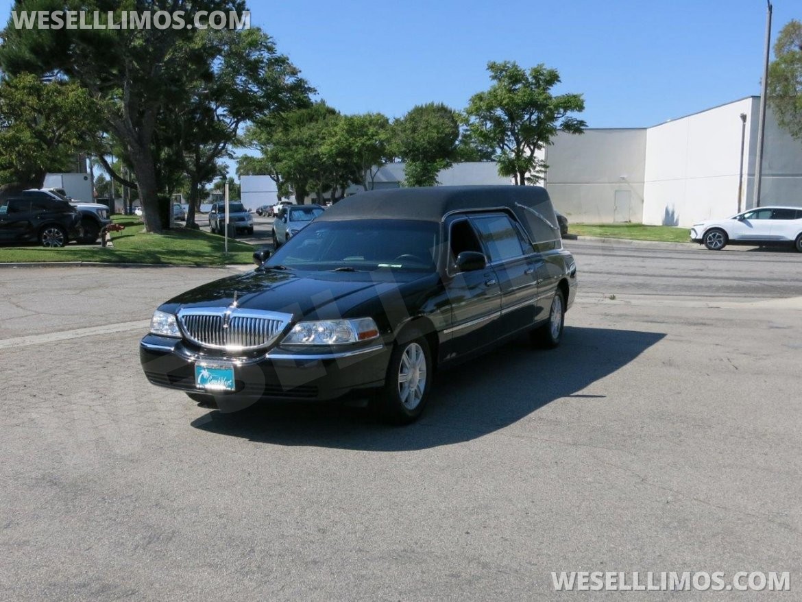 Photo of Funeral for sale: 2010 Lincoln Town Car by Krystal