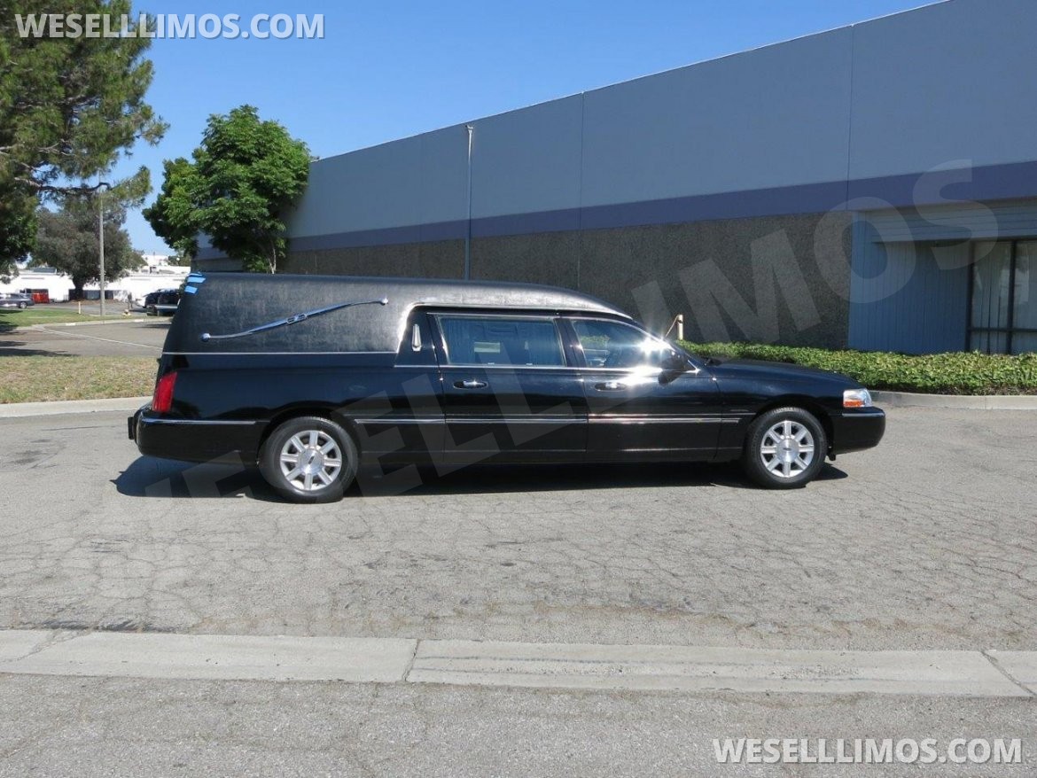 Photo of Funeral for sale: 2010 Lincoln Town Car by Krystal