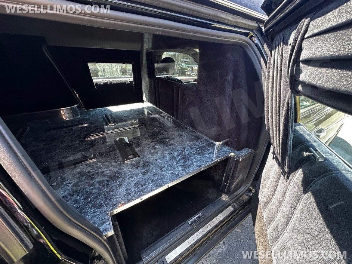 Photo of Funeral for sale: 2010 Lincoln Town Car by Krystal