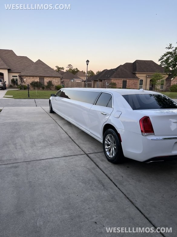 2016 Chrysler 300 Limousine