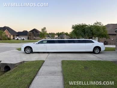2016 Chrysler 300 Limousine