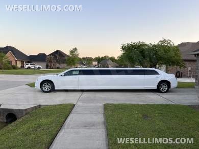 2016 Chrysler 300 Limousine