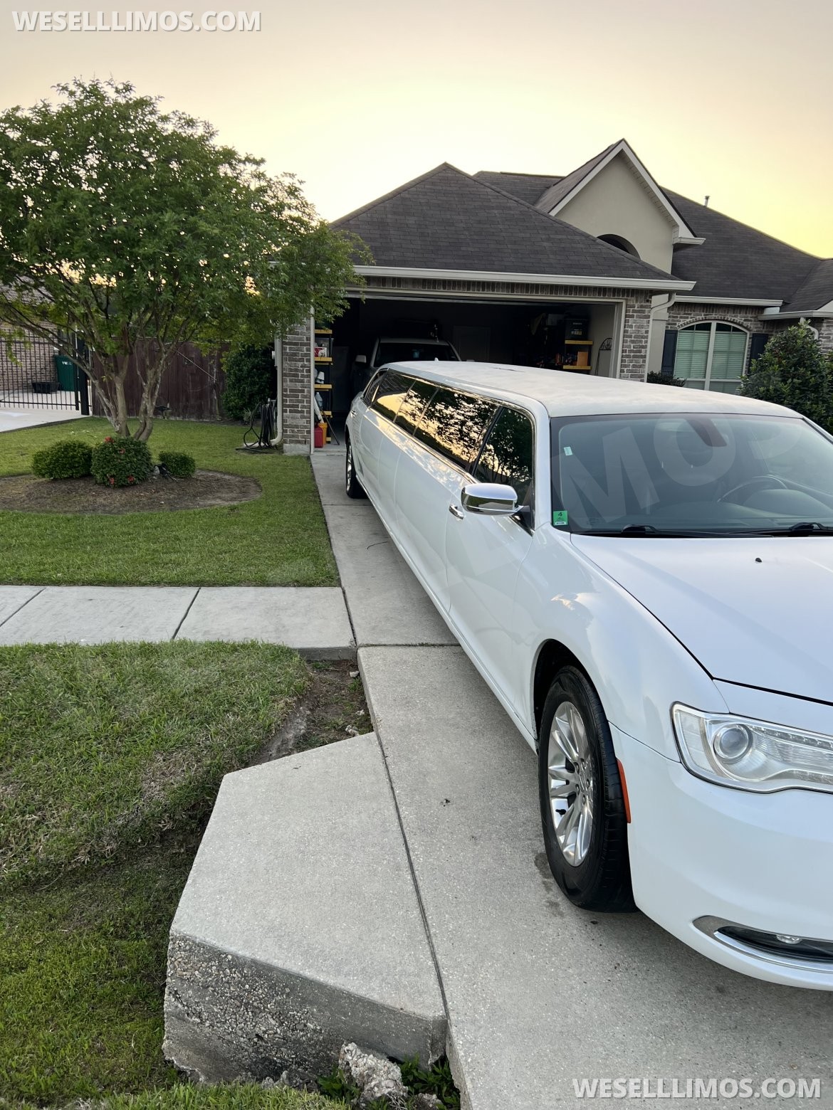 Photo of Limousine for sale: 2016 Chrysler 300 150&quot;