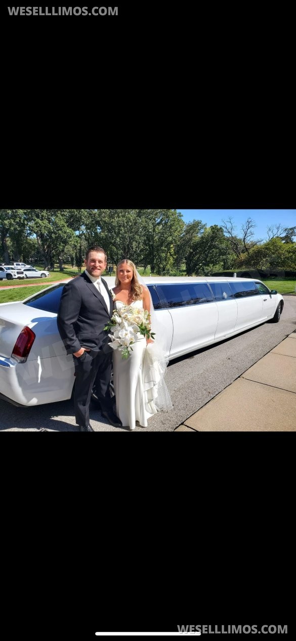 2016 Chrysler 300 Limousine