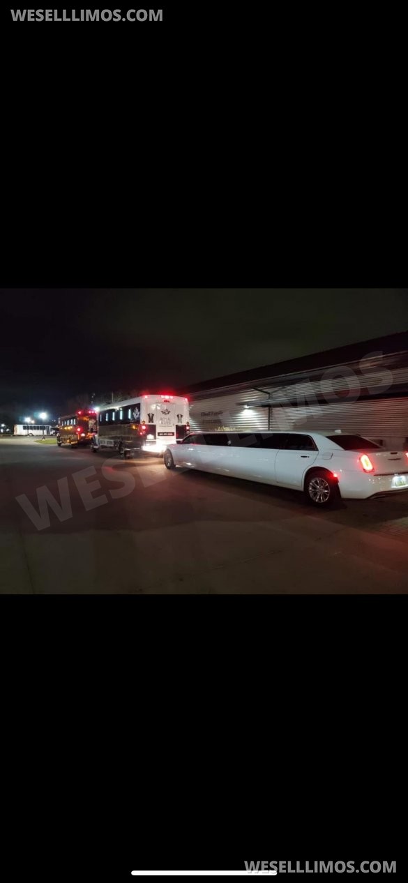 2016 Chrysler 300 Limousine