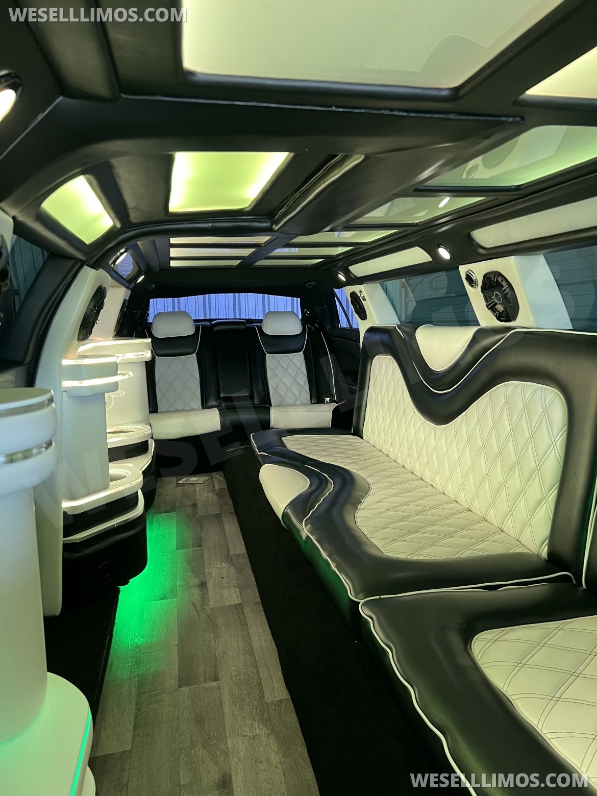 Photo of Limousine for sale: 2016 Chrysler 300 150&quot;