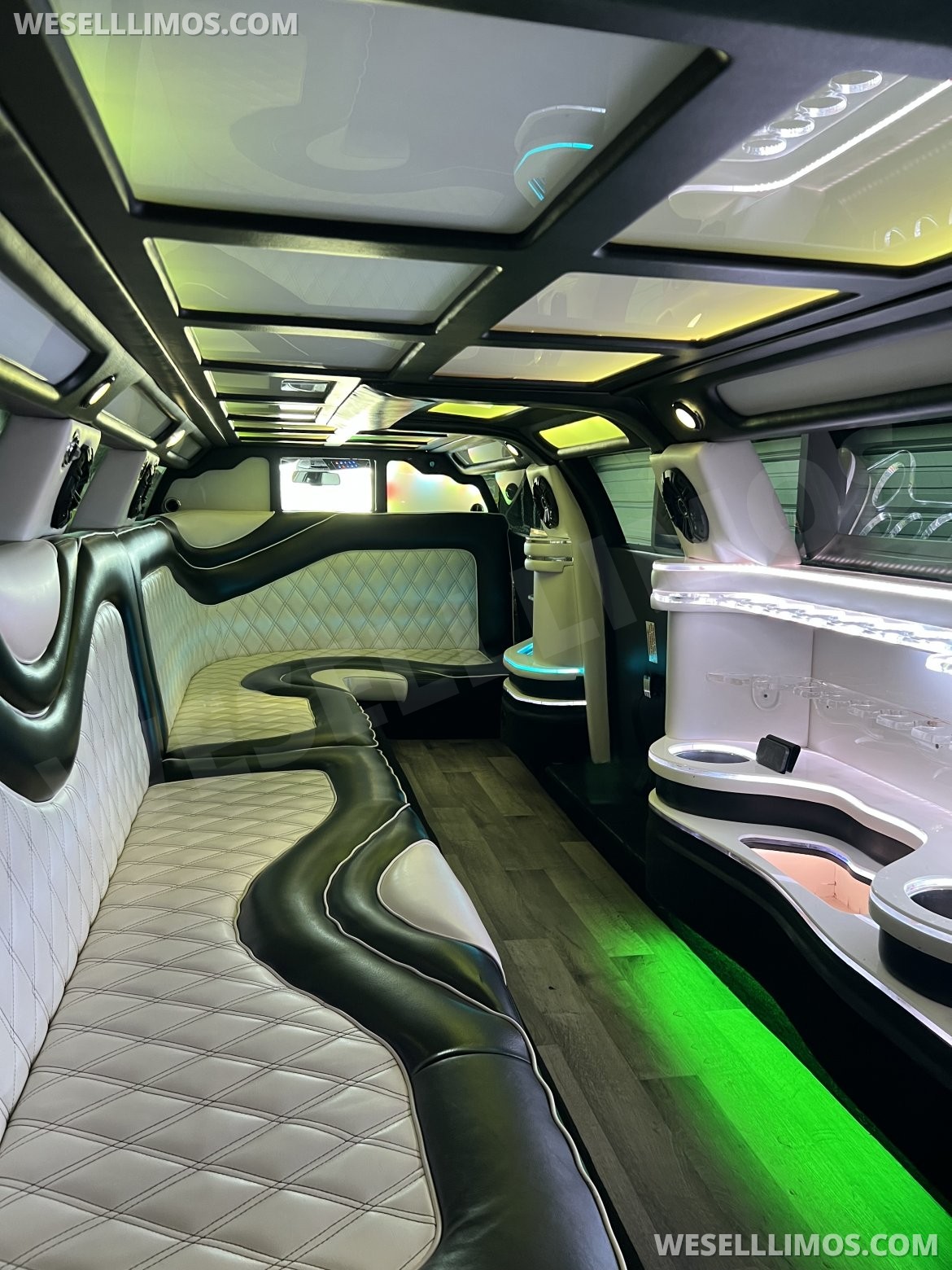 Photo of Limousine for sale: 2016 Chrysler 300 150&quot;