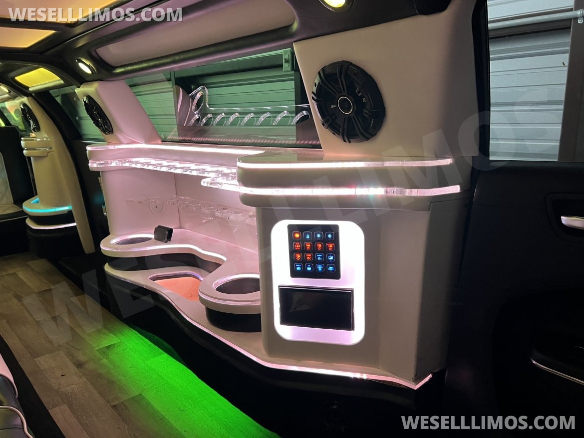 Photo of Limousine for sale: 2016 Chrysler 300 150&quot;