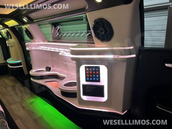 2016 Chrysler 300 Limousine