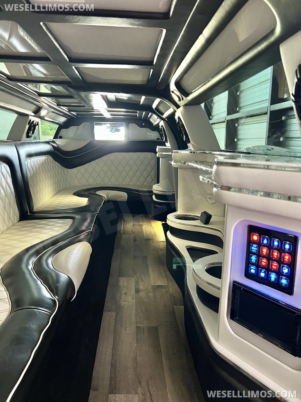 Photo of Limousine for sale: 2016 Chrysler 300 150&quot;