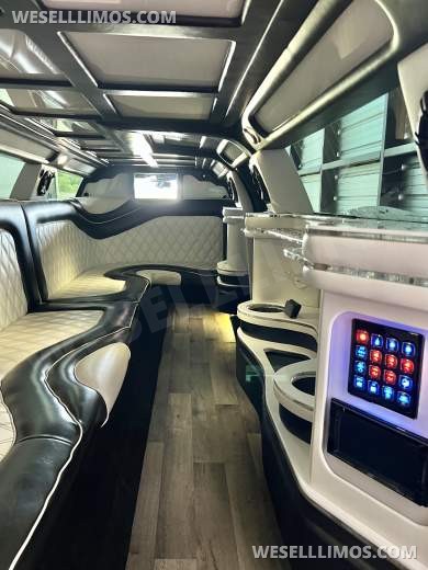2016 Chrysler 300 Limousine