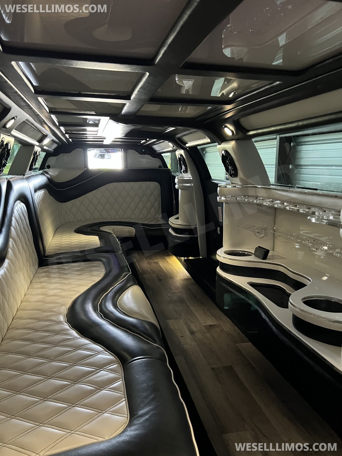 Photo of Limousine for sale: 2016 Chrysler 300 150&quot;