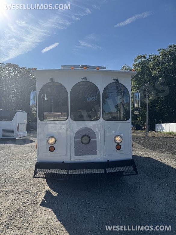 2006 Hometown Villager Ford F53 Trolley