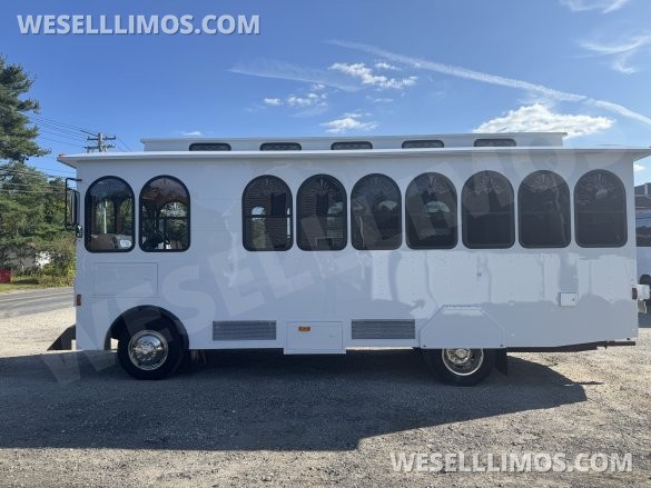 2006 Hometown Villager Ford F53 Trolley