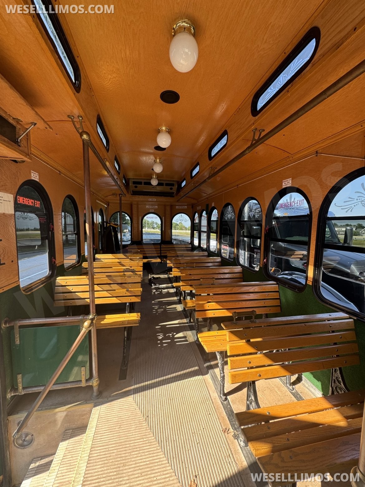 Photo of Trolley for sale: 2006 Ford F53 by Hometown Villager Trolley