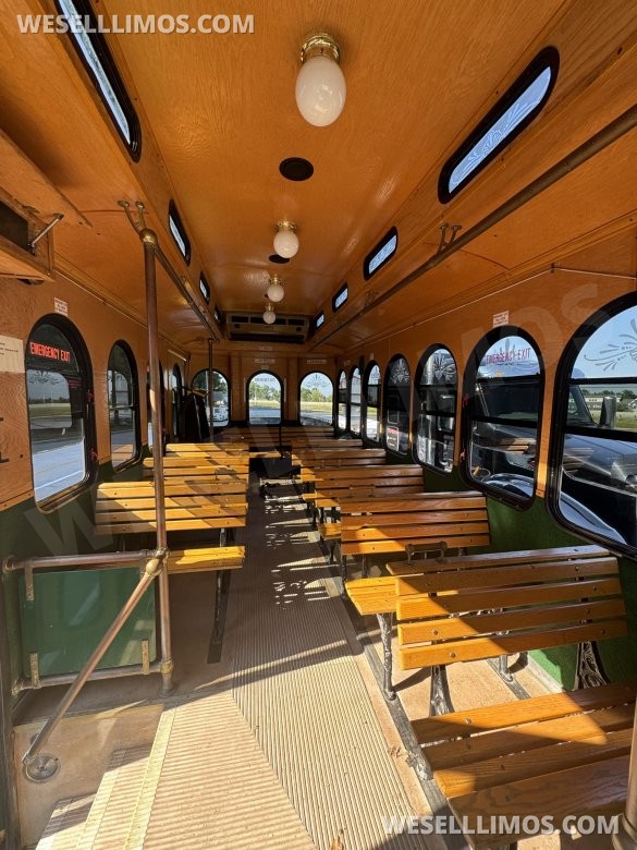2006 Hometown Villager Ford F53 Trolley