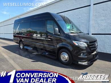 2022 Mercedes-Benz Luxury Sprinter Avenger Series 10 Passenger - Prime-Time Specialty