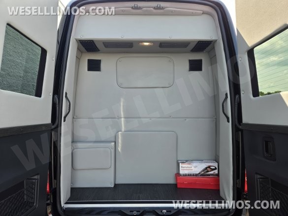 2022 Mercedes-Benz Luxury Sprinter Avenger Series 10 Passenger - Prime-Time Specialty