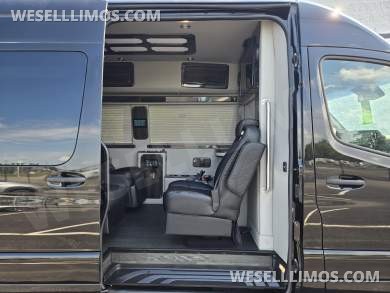 2022 Mercedes-Benz Luxury Sprinter Avenger Series 10 Passenger - Prime-Time Specialty