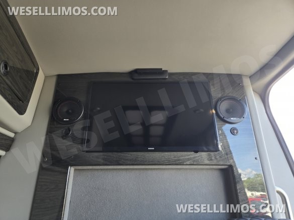 2022 Mercedes-Benz Luxury Sprinter Avenger Series 10 Passenger - Prime-Time Specialty