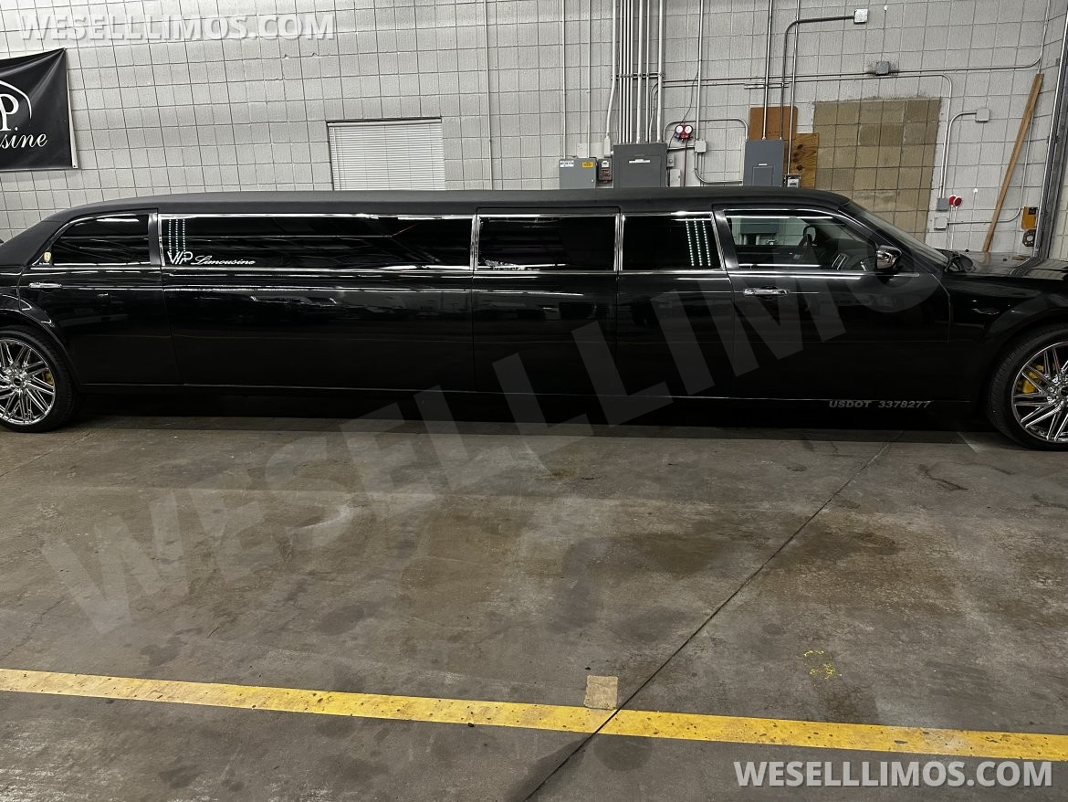 Photo of Limousine for sale: 2010 Chrysler 300 120&quot;