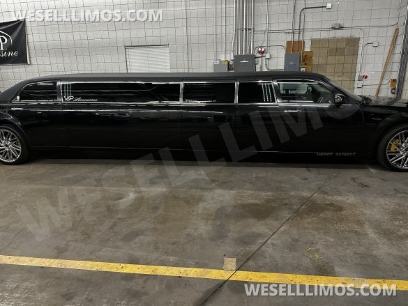 2010 Chrysler 300 Limousine