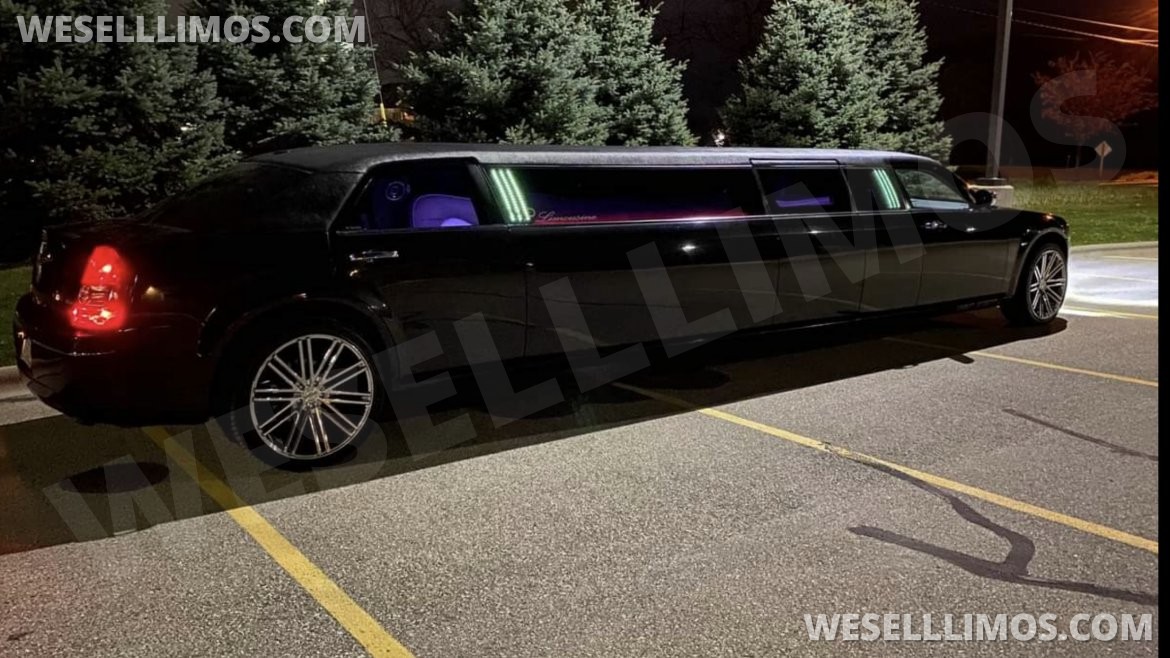 Photo of Limousine for sale: 2010 Chrysler 300 120&quot;