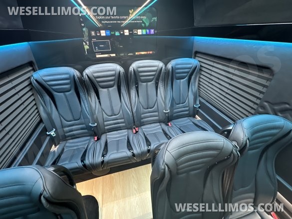 2025  Luxury Shuttle Sprinter - Financing Available For Most Business Owners